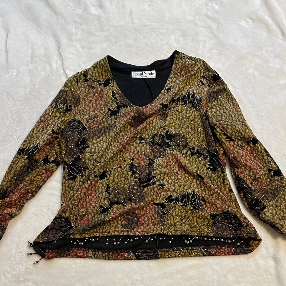 Beaded V-neck Long Sleeve Top